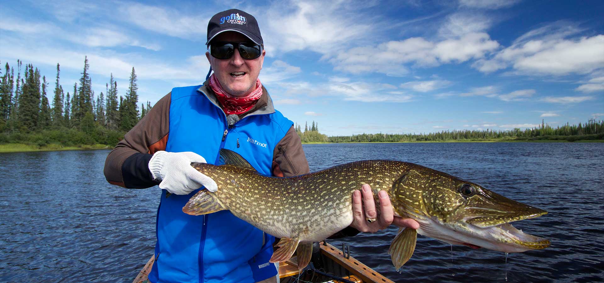 Northern Pike Fly Fishing - Trophy Northern Pike Fishing - Manitoba Fishing  Lodge